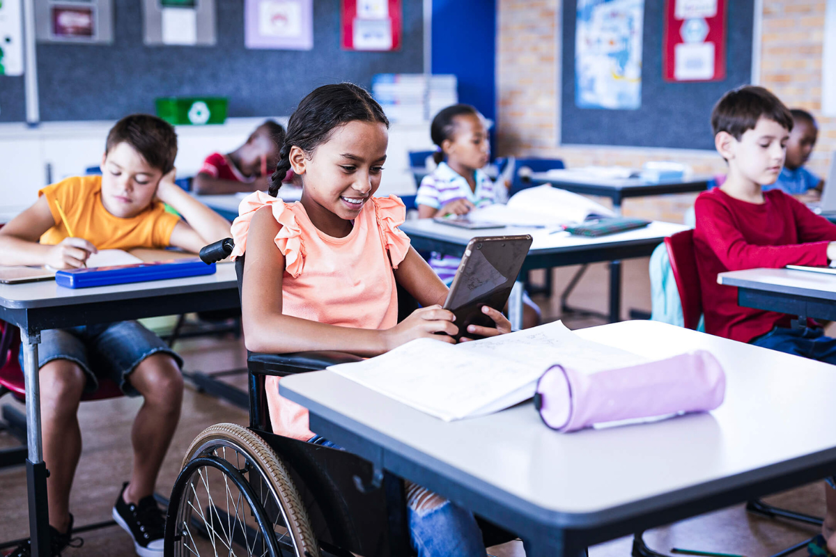 Ambientes físicos acessíveis: a importância de escolas inclusivas para todos os alunos